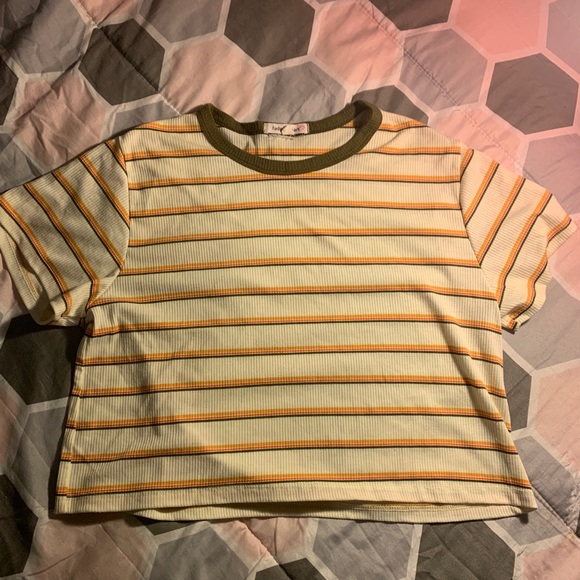 Crop top - Picture 1 of 1